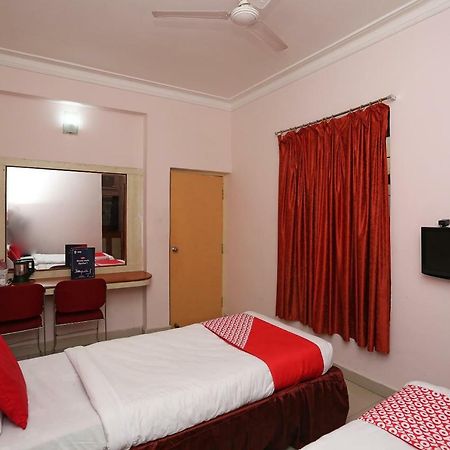 Oyo 1359 Hotel Best Inn Bhubaneswar Exterior photo