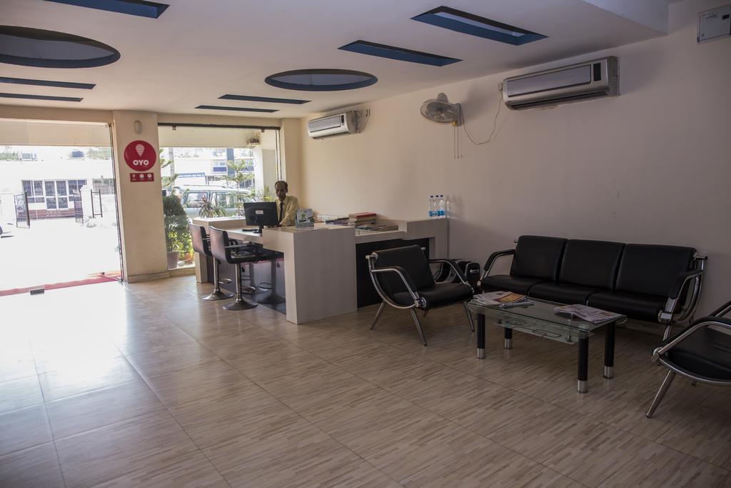 Oyo 1359 Hotel Best Inn Bhubaneswar Exterior photo