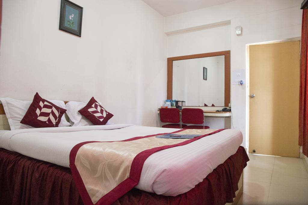 Oyo 1359 Hotel Best Inn Bhubaneswar Exterior photo