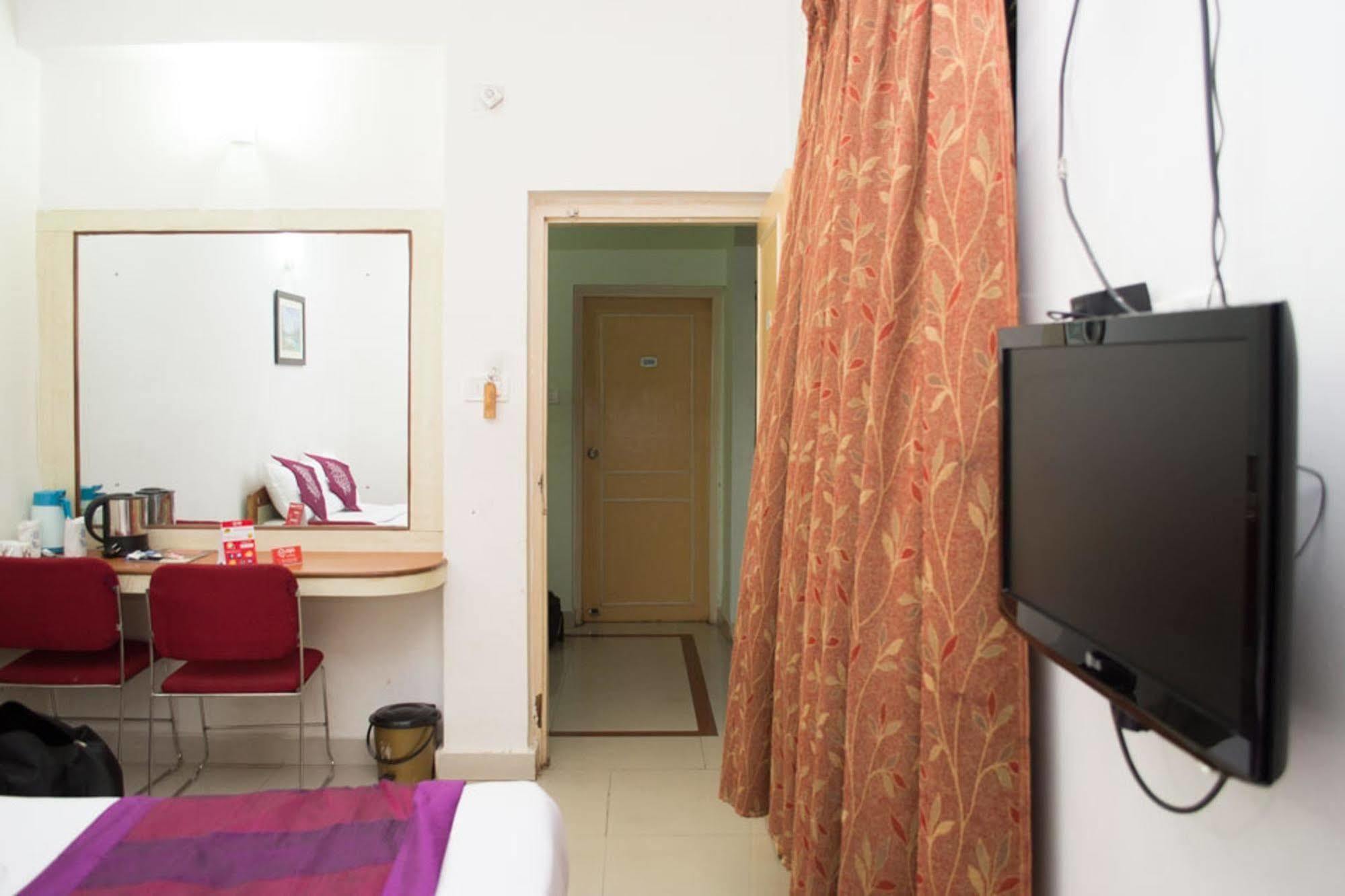 Oyo 1359 Hotel Best Inn Bhubaneswar Exterior photo