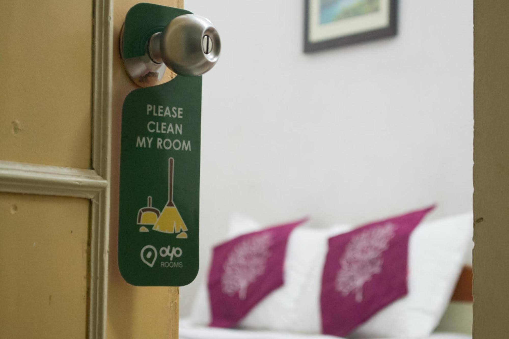 Oyo 1359 Hotel Best Inn Bhubaneswar Exterior photo