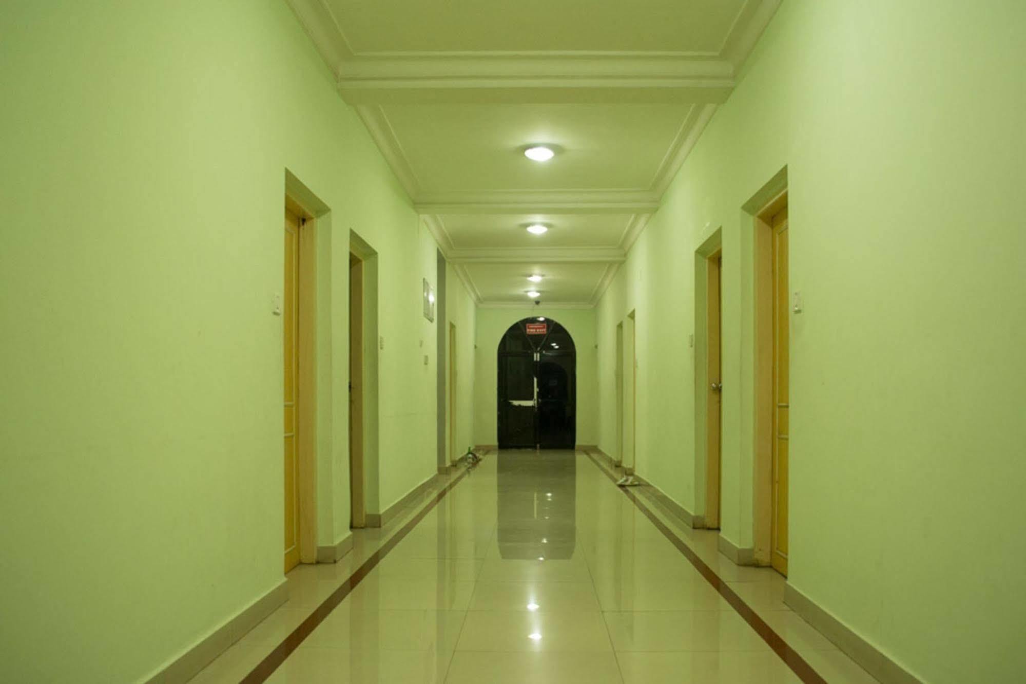 Oyo 1359 Hotel Best Inn Bhubaneswar Exterior photo