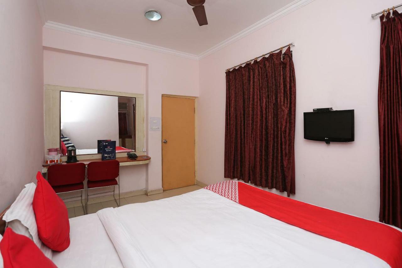 Oyo 1359 Hotel Best Inn Bhubaneswar Exterior photo