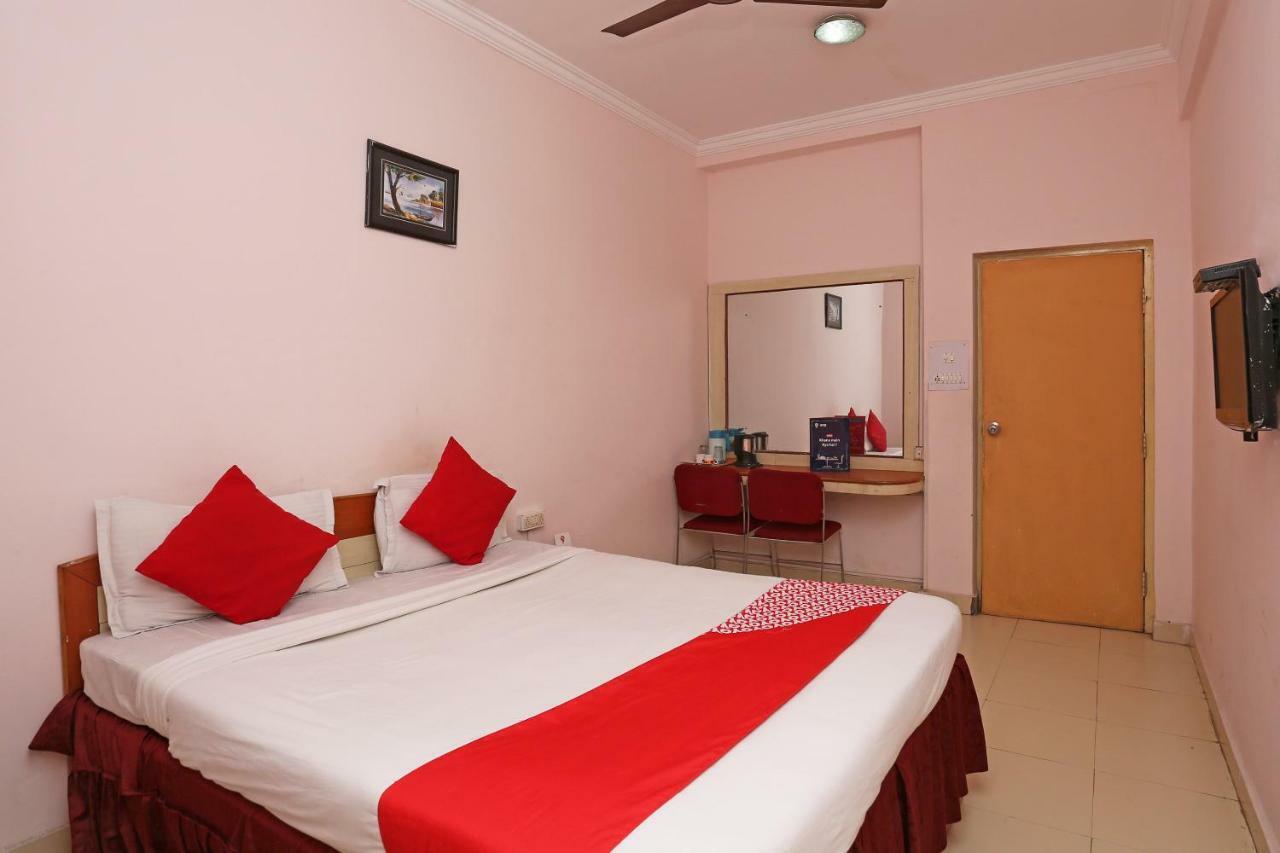Oyo 1359 Hotel Best Inn Bhubaneswar Exterior photo